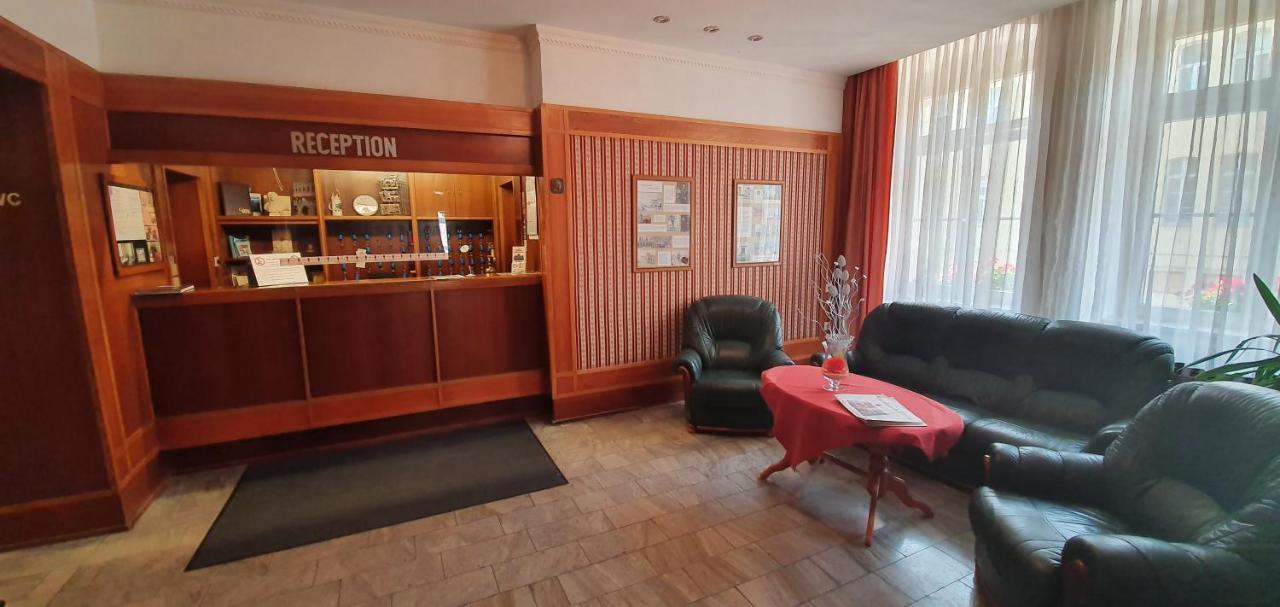 Hotel "Stadt Koethen" Кетен Екстер'єр фото