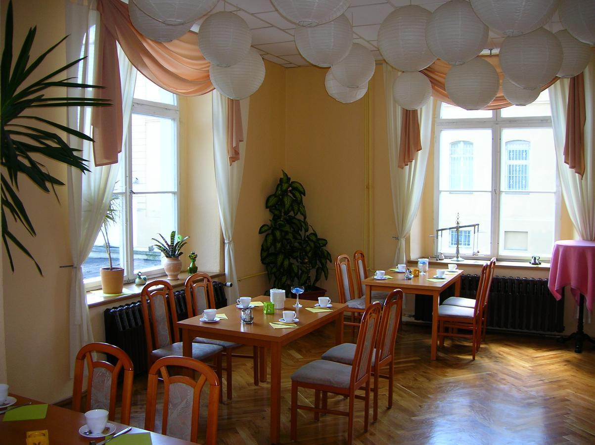 Hotel "Stadt Koethen" Кетен Екстер'єр фото