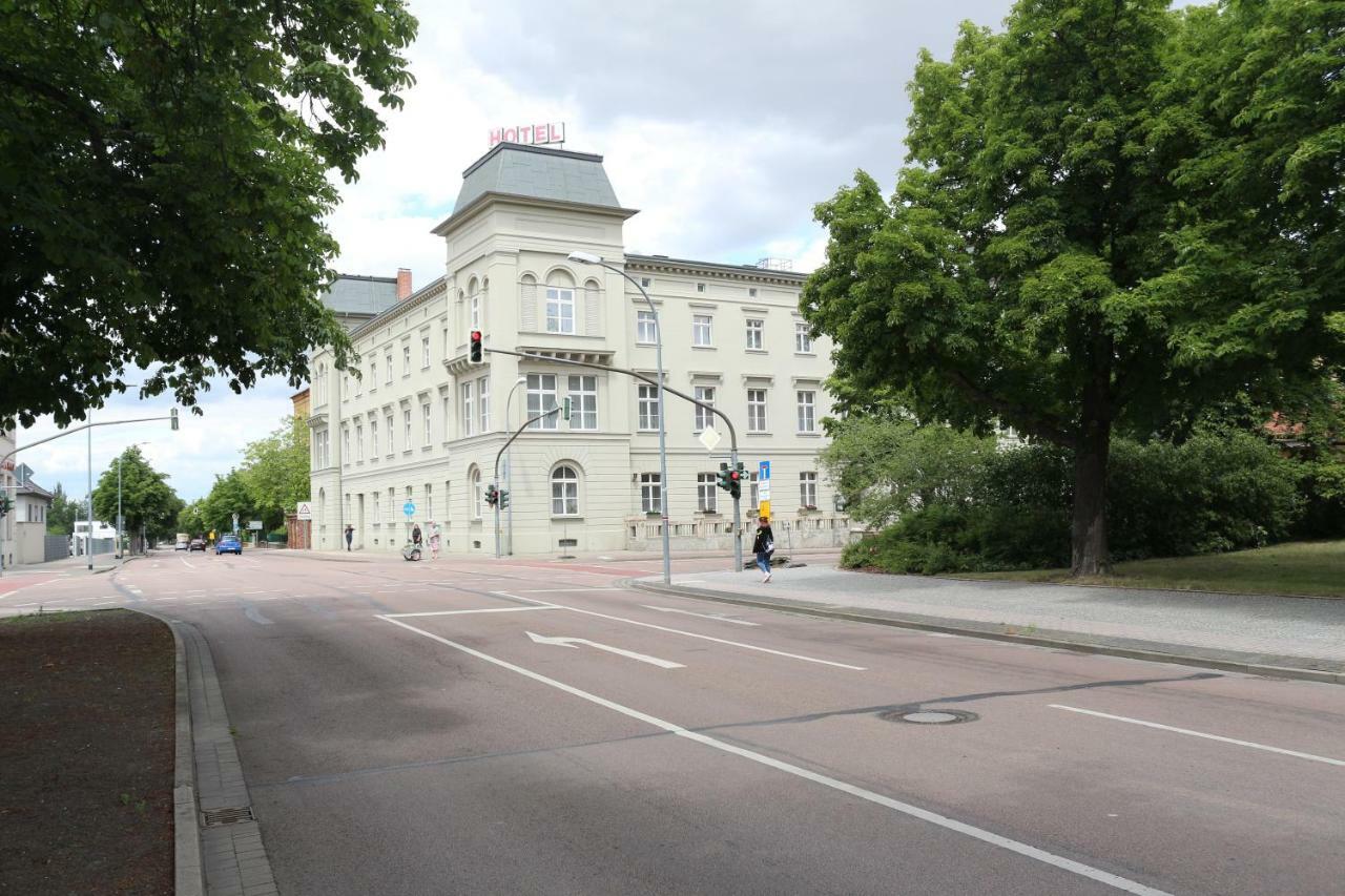 Hotel "Stadt Koethen" Кетен Екстер'єр фото