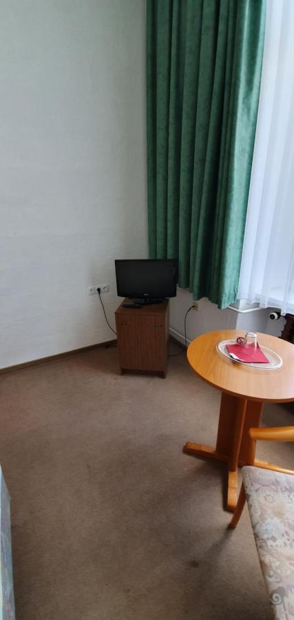 Hotel "Stadt Koethen" Кетен Екстер'єр фото