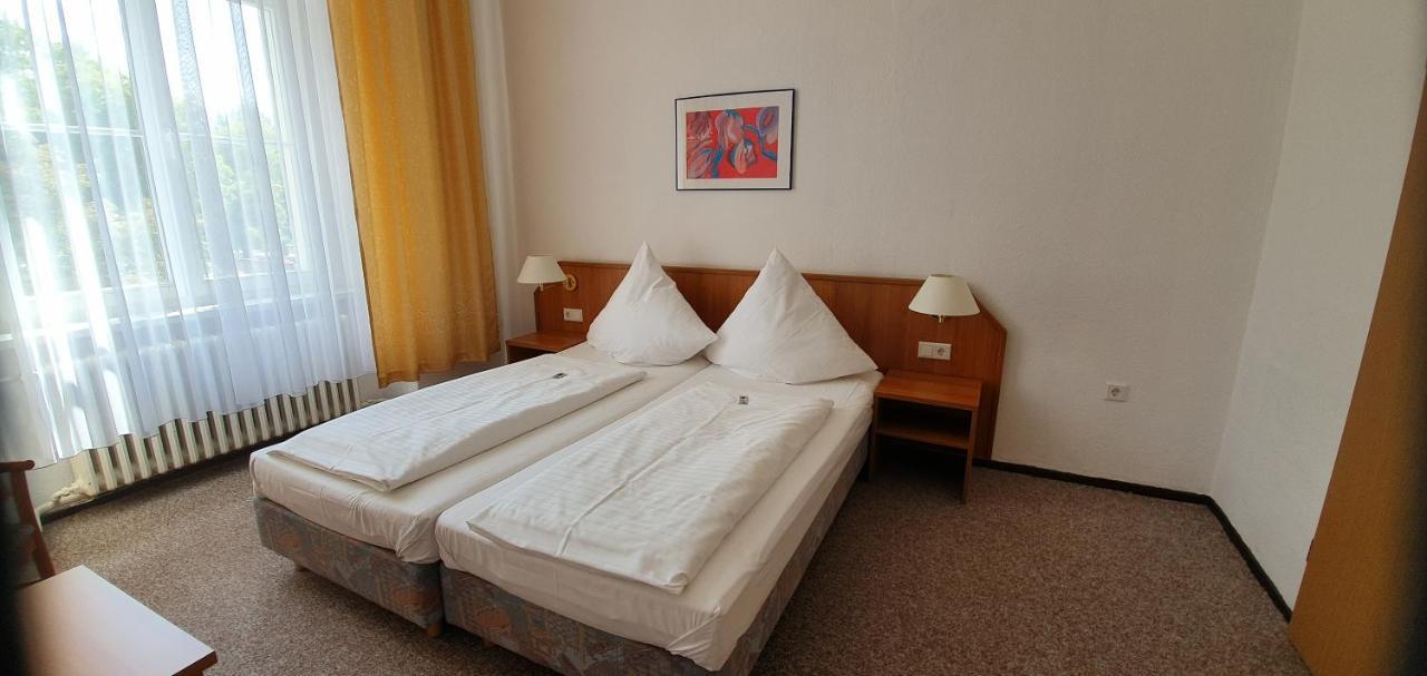 Hotel "Stadt Koethen" Кетен Екстер'єр фото